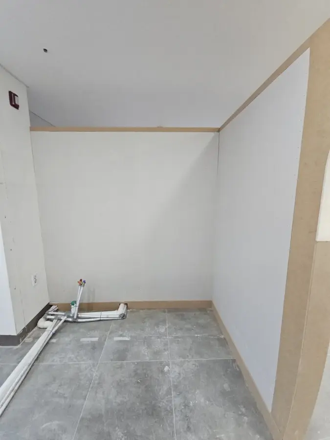 의정부 미용실 석고보드 가벽 시공 가벽 공사 현장 6/6번째 공정 사진